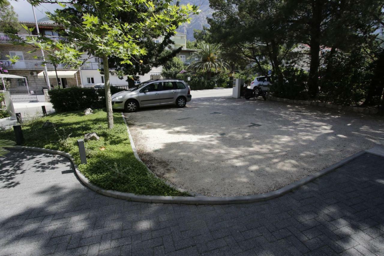 Apartments Besker Makarská Exteriér fotografie